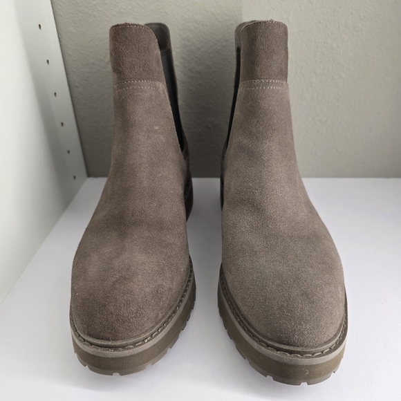 Cole‎ Haan Women's Greenwich Gray Suede Waterproof Boots Size 6.5B - Picture 2 of 7